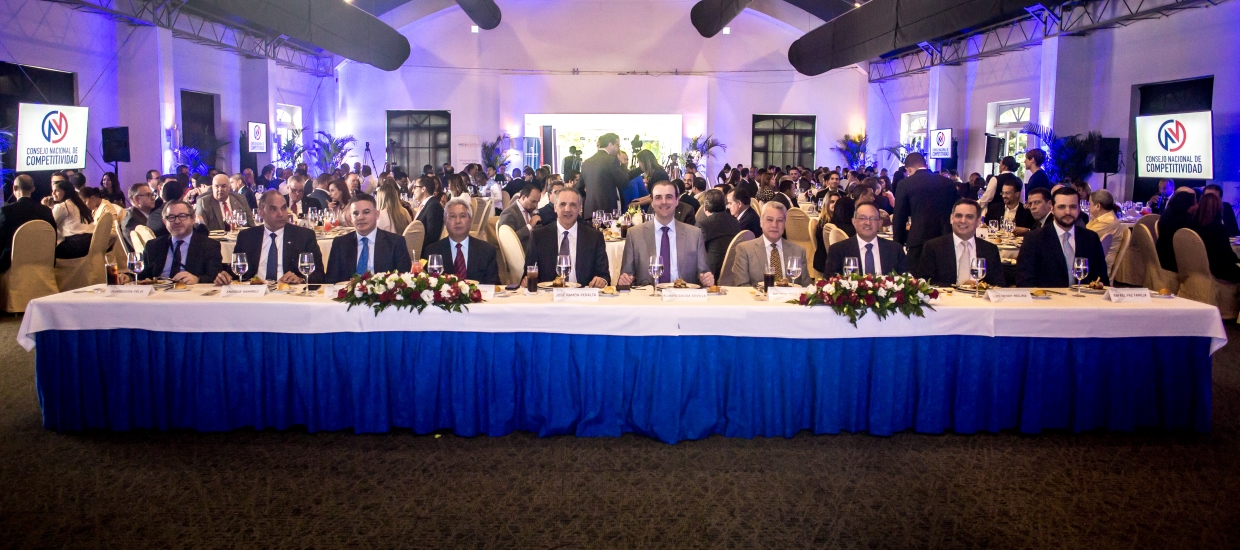 ADOEXPO realiza Almuerzo-Panel Fomento a la Exportaciones y la Competitividad
