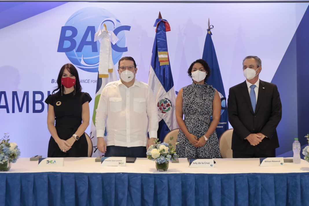 DGA y BASC Dominicana renuevan acuerdo de colaboración